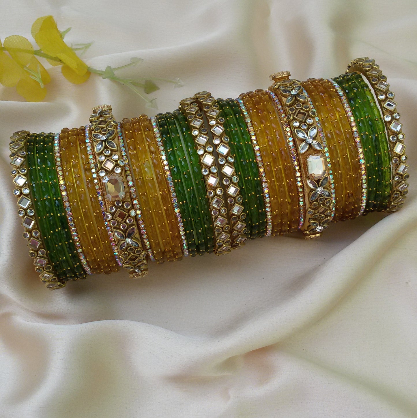 Yellow green glass bangle set