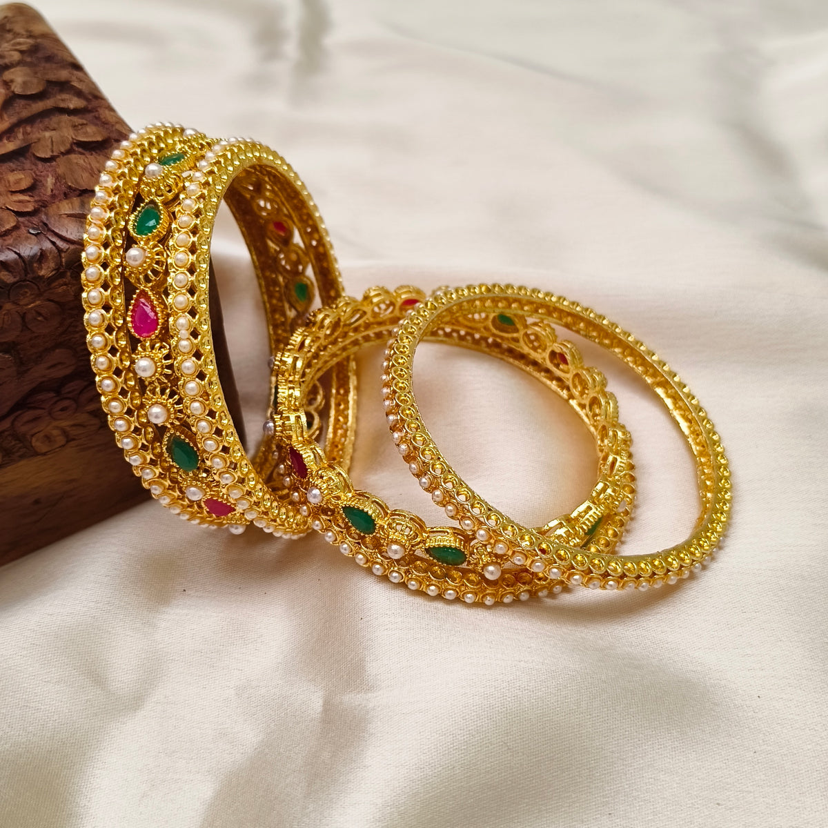 Neha pearl bangle set