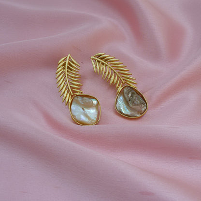 Heera Pearl earrings
