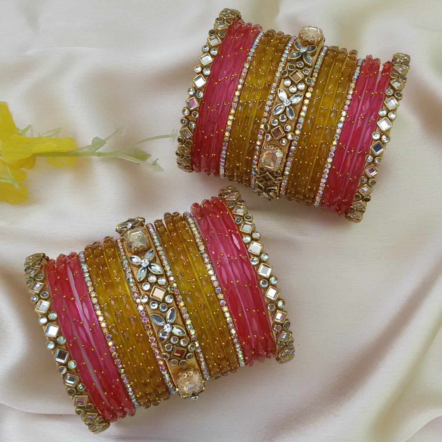 Yellow peach Glass bangle set