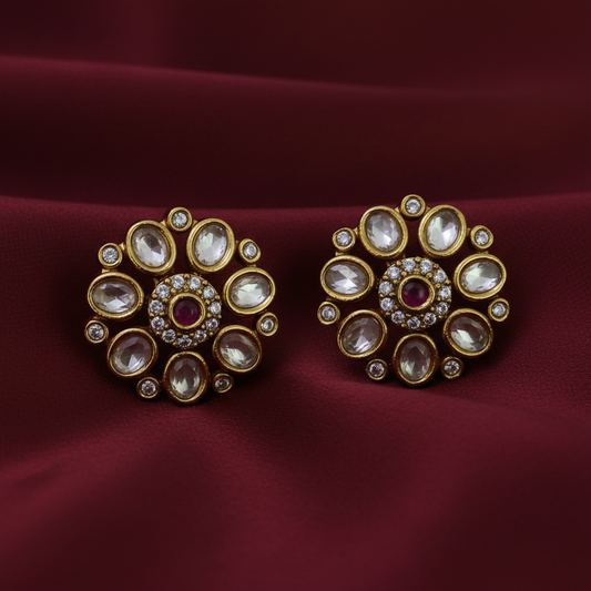 Reeta stone studs