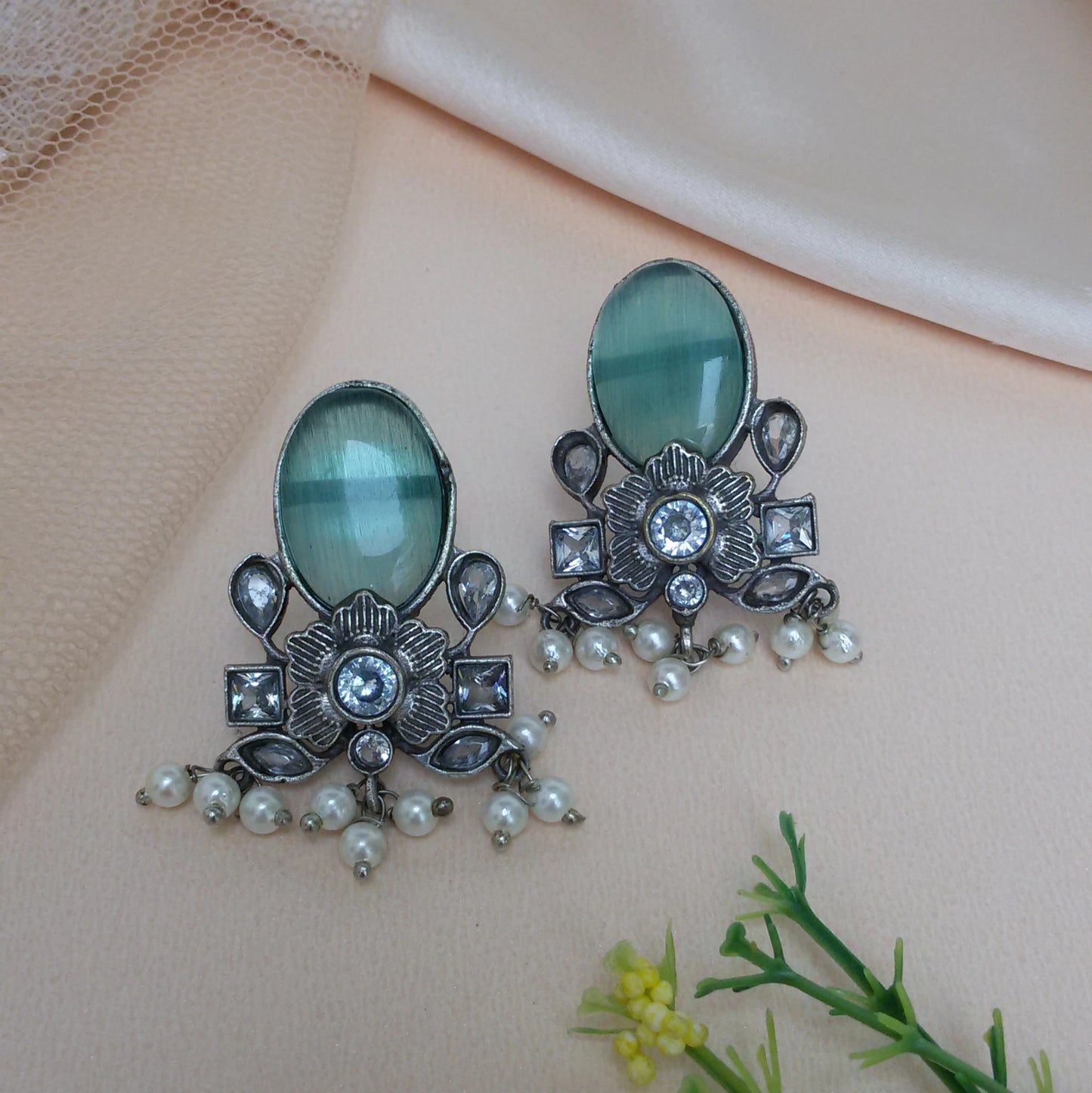 Sarah stud earring