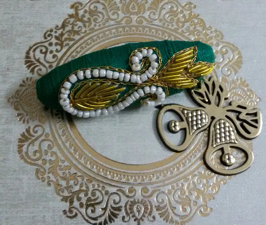 Green zardosi work saree pin