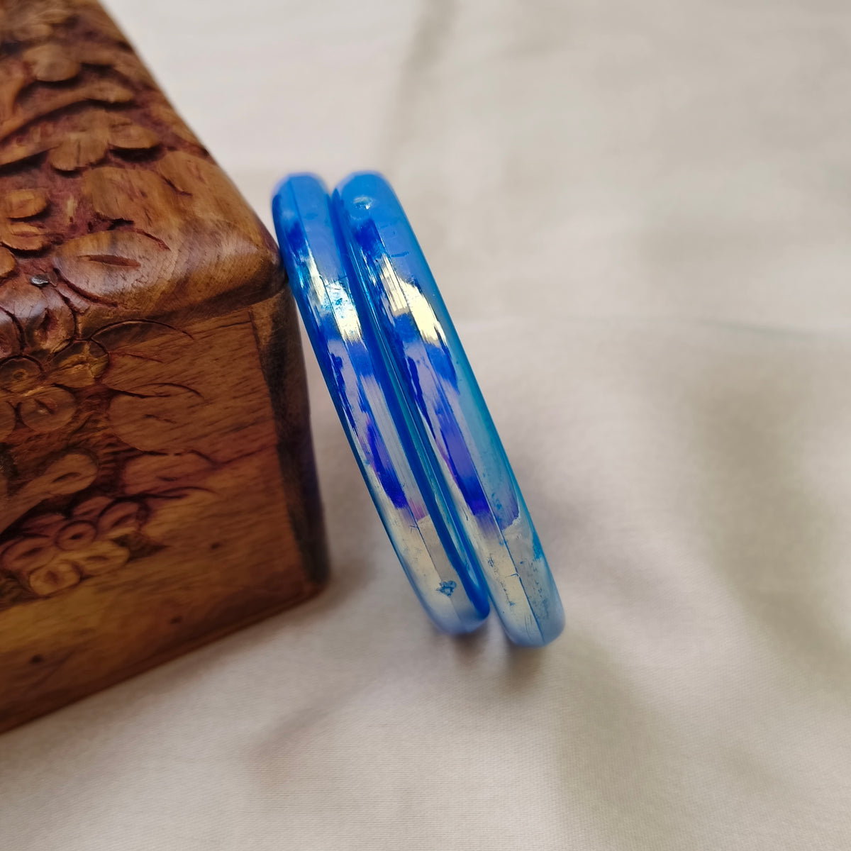 Kids blue glass bangles