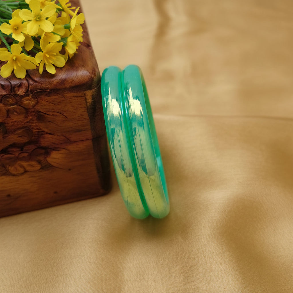 Kids green glass bangles