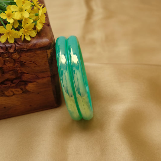 Kids green glass bangles