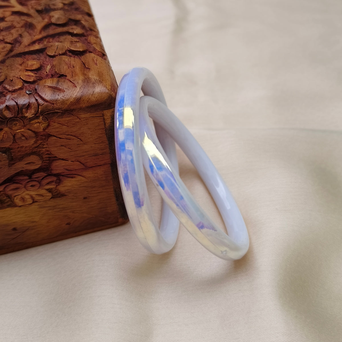 Kids white glass bangles